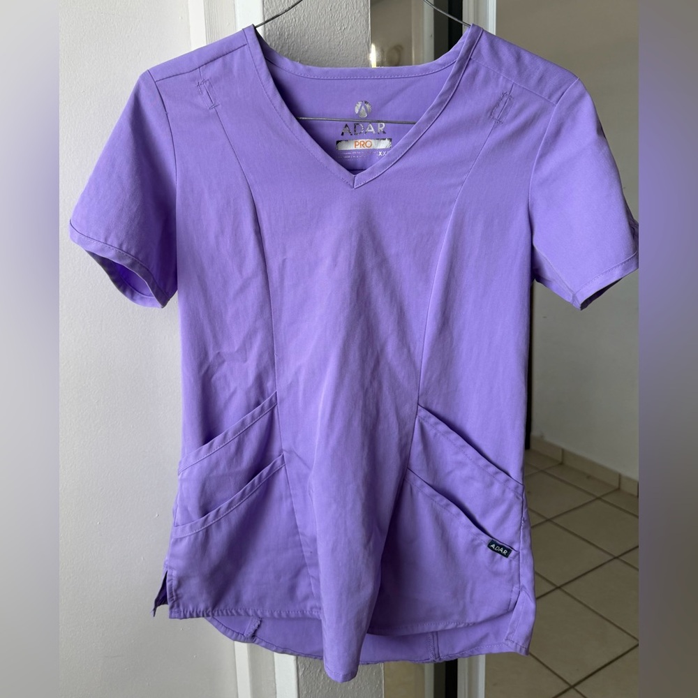 Adar Pro Women's V-Neck Scrub Top in Lavender Purple